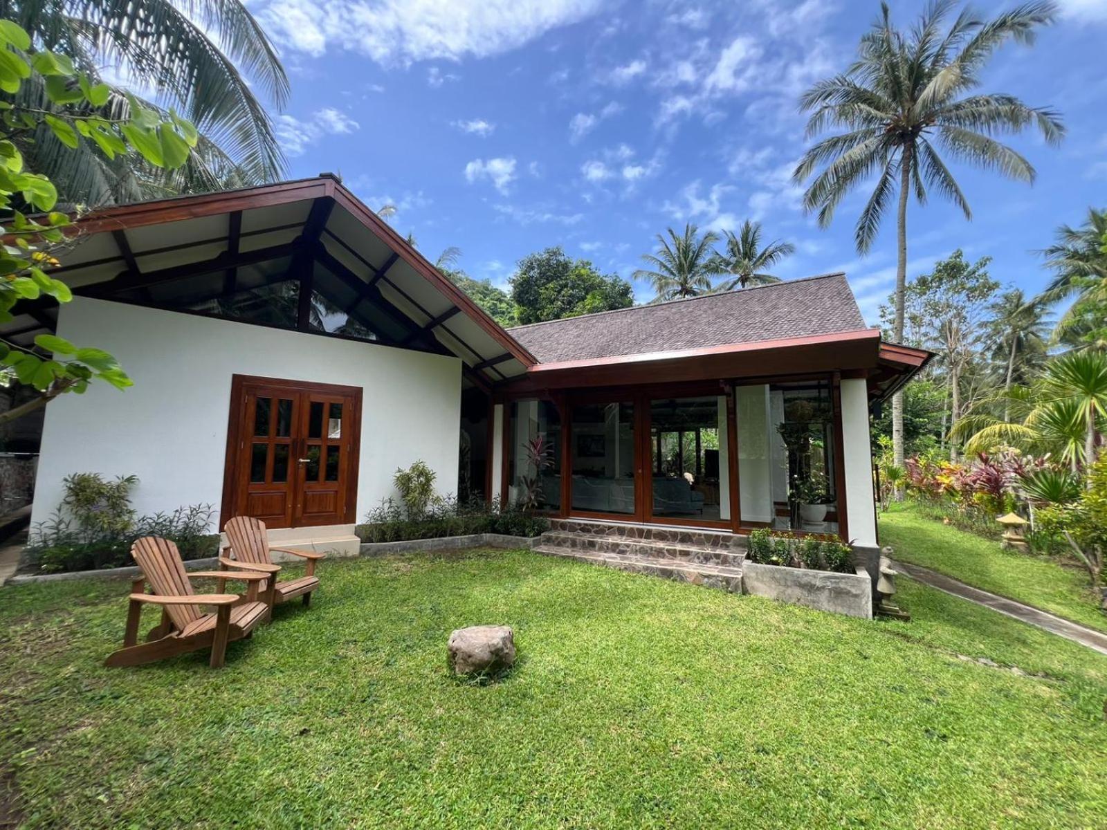 Lendang Luar Villa Senggigi Exteriör bild